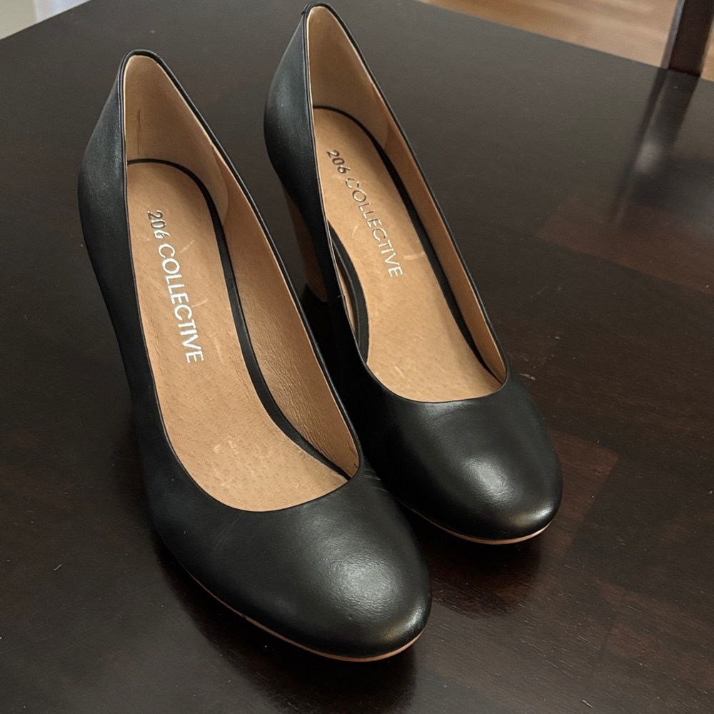 206 Collective Classic Black Heels